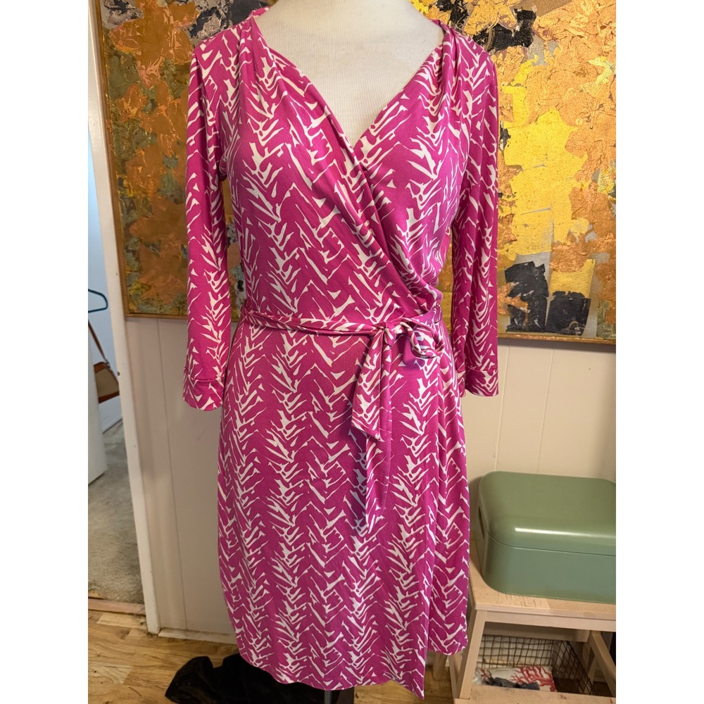 Diane von Furstenberg New Julian Two Silk Pink White Geometric Wrap Dress 14
